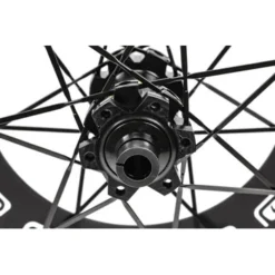 27.5 Zoll Laufrad Mavic E-XA35 Hinterrad MTB Disc Freeride TLR UST 12x148 Boost B-Ware -Shimano Verkaufsgeschäft 275 zoll laufrad mavic e xa35 hinterrad mtb disc freeride tlr ust 12x148 boost b ware4